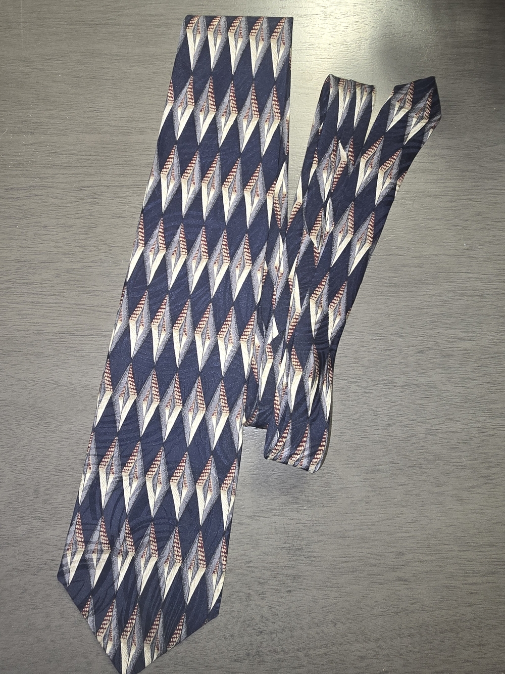 Navy Geometric Pattern Silk Tie